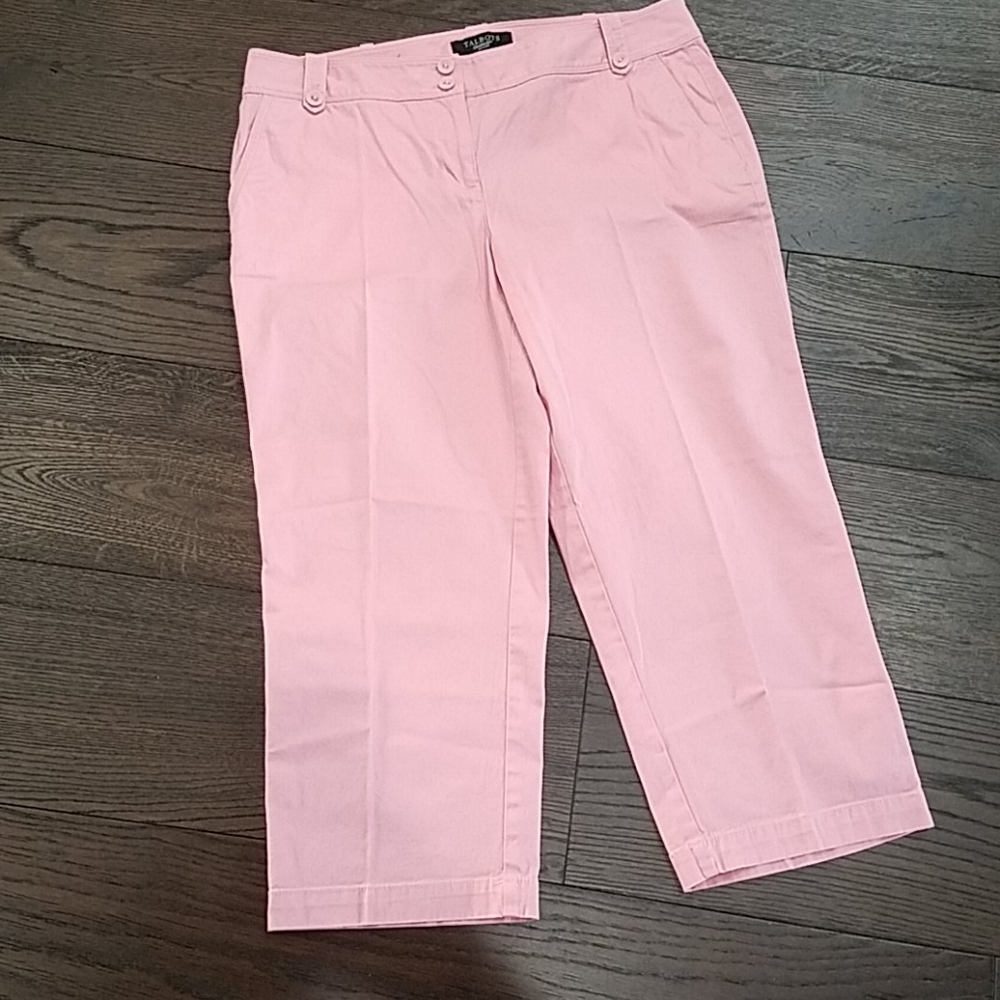 Ladie's TALBOTS Capri Pant *Petite* PINK